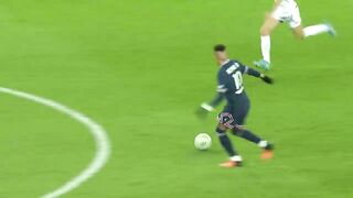 PARIS SAINT-GERMAIN - FC LORIENT (5 - 1) - Highlights - (PSG - FCL) / 2021-2022