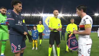 PARIS SAINT-GERMAIN - FC LORIENT (5 - 1) - Highlights - (PSG - FCL) / 2021-2022