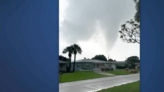 Funnel cloud spotted in northern Palm Beach County