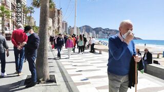 BENIDORM ???????? LEVANTE BEACH SUMMER COMING APRIL 2022 Costa Blanca SPAIN Walking Tour 4K