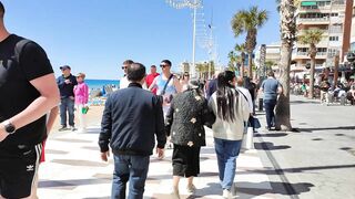 BENIDORM ???????? LEVANTE BEACH SUMMER COMING APRIL 2022 Costa Blanca SPAIN Walking Tour 4K